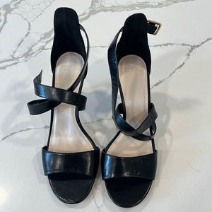 NWOT Cole Haan Heels!